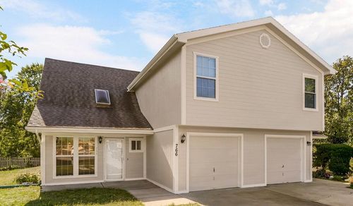 766 Spring Cir, Liberty, MO, 64068-4338 | Card Image