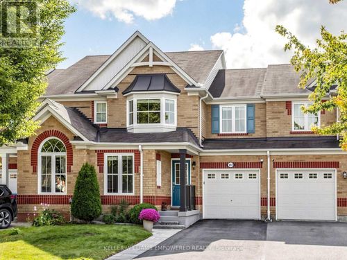 203 Chilcott Crescent, Newmarket (Woodland Hill), ON, L3X3G6 | Card Image