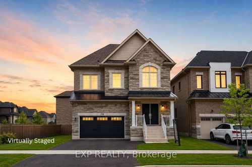 114 Seguin St, Richmond Hill, ON, L4E1N2 | Card Image
