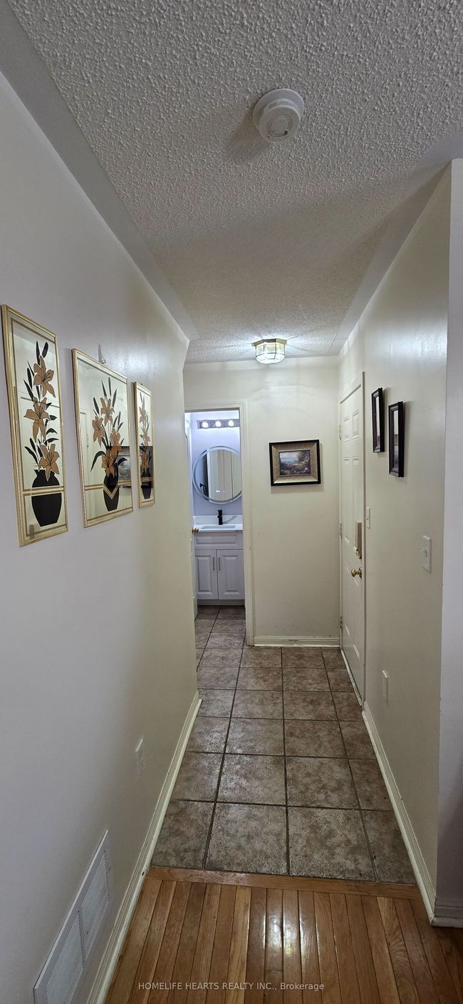 35 Triple Crown Dr, House other with 5 bedrooms, 3 bathrooms and 3 parking in Brampton ON | Image 12