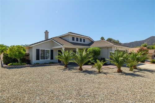32520 Buckhorn Rd, Wildomar, CA, 92595-8254 | Card Image