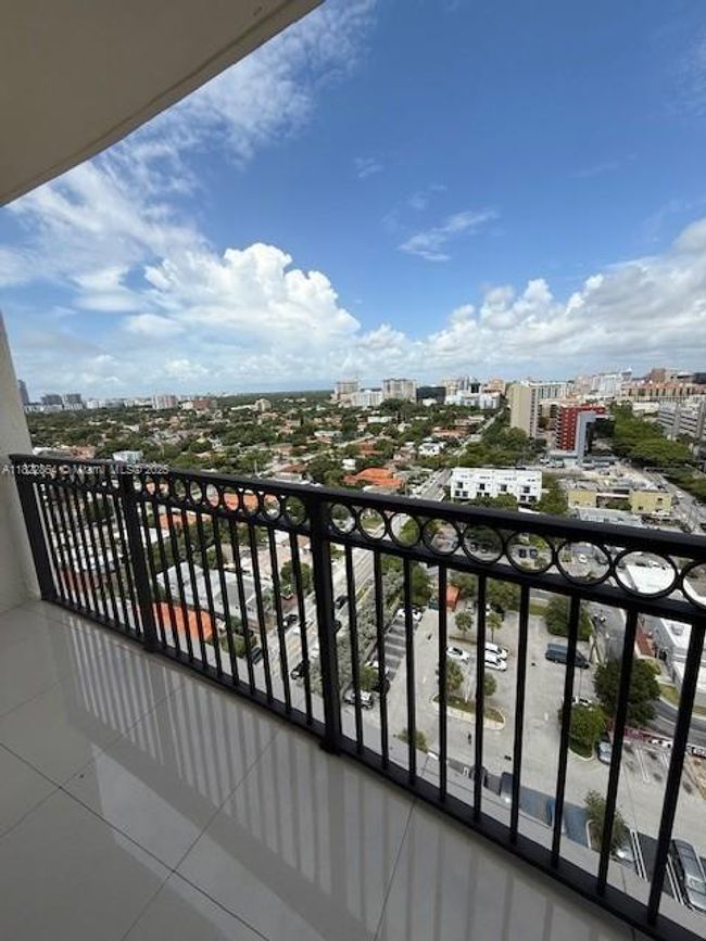 1710 - 3232 Sw 22 Nd Ter, Condo with 2 bedrooms, 2 bathrooms and null parking in Miami FL | Image 23
