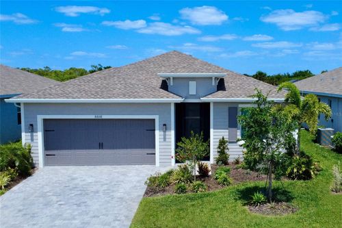 8608 Saint Kitts Cir, ENGLEWOOD, FL, 34224-5247 | Card Image