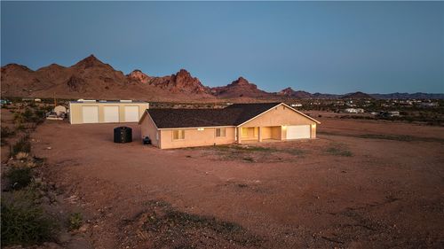 2949 S Chiricahua Rd, Golden Valley, AZ, 86413 | Card Image