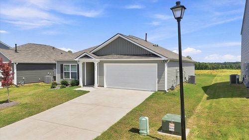 123 Elgin Dr, Laurens, SC, 29360-9702 | Card Image