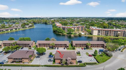 apt-204-10002 Winding Lake Rd, Sunrise, FL, 33351-5815 | Card Image