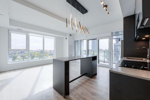 505-1037 The Queensway N/A, Etobicoke, ON, M8Z0H5 | Card Image