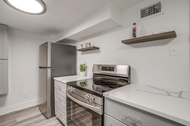345 N Field St, House other with 2 bedrooms, 2 bathrooms and null parking in Burleson TX | Image 12