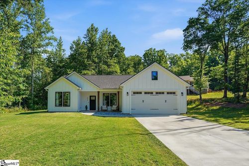 298 Red Hill Rd, Landrum, SC, 29356-9577 | Card Image