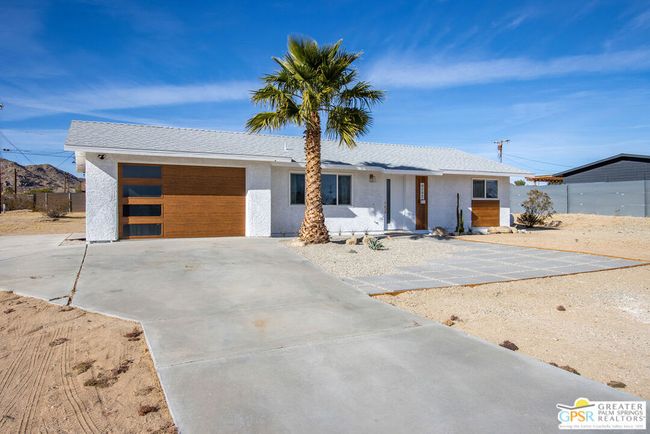 4742 Avenida La Flora Desierta, House other with 2 bedrooms, 1 bathrooms and 3 parking in Joshua Tree CA | Image 33