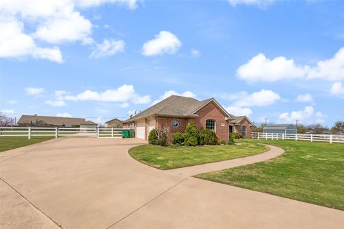 14001 Oak Bark Dr, Haslet, TX, 76052-2698 | Card Image