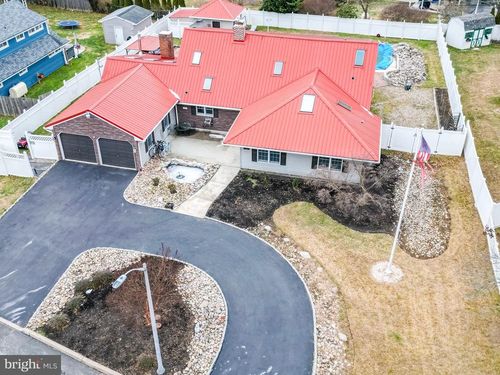 24 Rose Apple Rd, LEVITTOWN, PA, 19056-2318 | Card Image