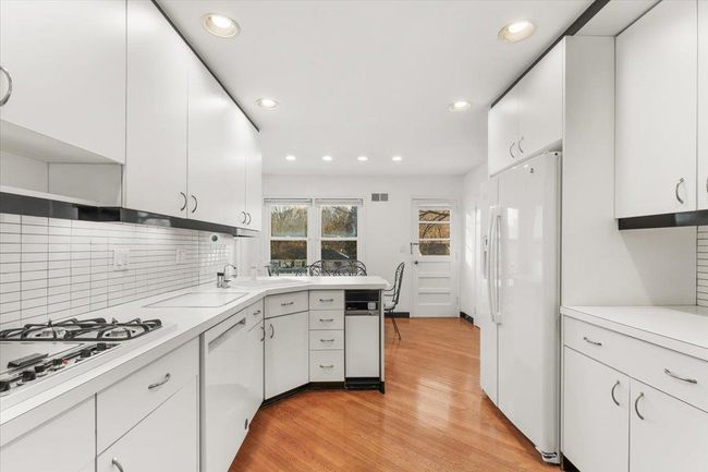 51 Old Well Rd, House other with 3 bedrooms, 3 bathrooms and null parking in Purchase NY | Image 6