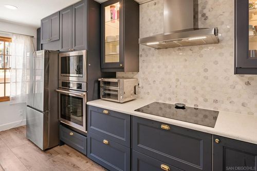 8647 Circle R Valley Ln, Escondido, CA, 92026-5909 | Card Image