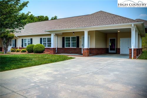 11b-131 Brook Hill Ct, Elkin, NC, 28621-8446 | Card Image