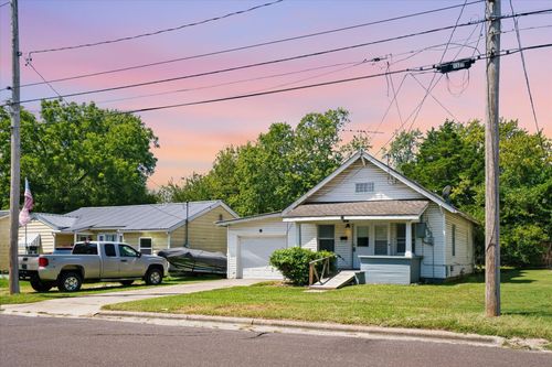 1327 N Marion Ave, Springfield, MO, 65802-1424 | Card Image