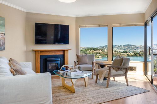 210 Headlands Court, Sausalito, CA, 94965 | Card Image