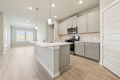 29003 Farmhouse Estates Dr, Waller, TX, 77484 | Card Image