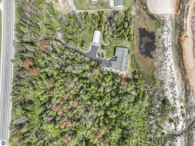 21495 Us Highway 23 N, House other with 2 bedrooms, 2 bathrooms and null parking in Millersburg MI | Image 7