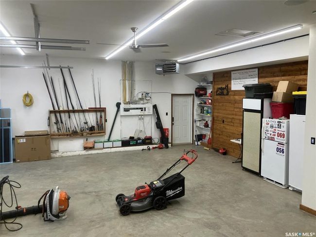 View of garage | Image 41