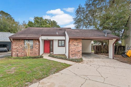 208 Bartonwood Ct, Niceville, FL, 32578-1251 | Card Image