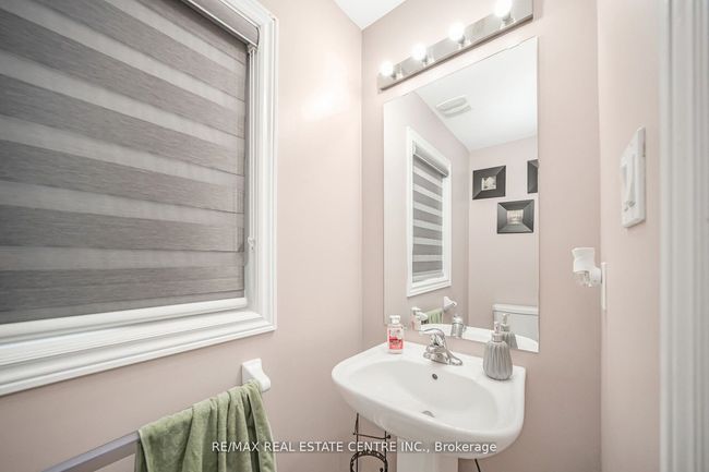 12 Torraville St, House other with 7 bedrooms, 6 bathrooms and 4 parking in Brampton ON | Image 13