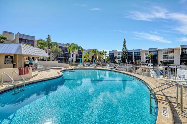 UNIT-402 - 15 Royal Palm Way, Condo with 2 bedrooms, 2 bathrooms and null parking in Boca Raton FL | Image 40