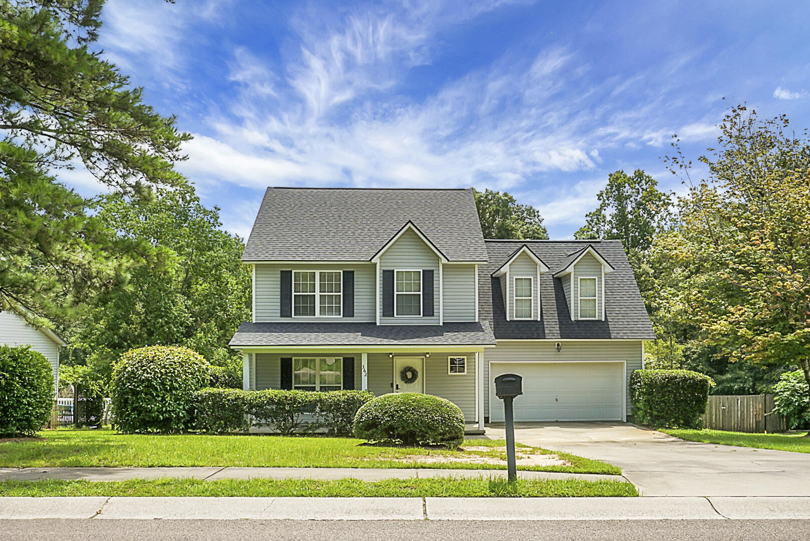 Camelot Dr, Goose Creek, SC 29445