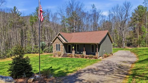 289 Myrtle Dr, Butler, TN, 37640-7596 | Card Image