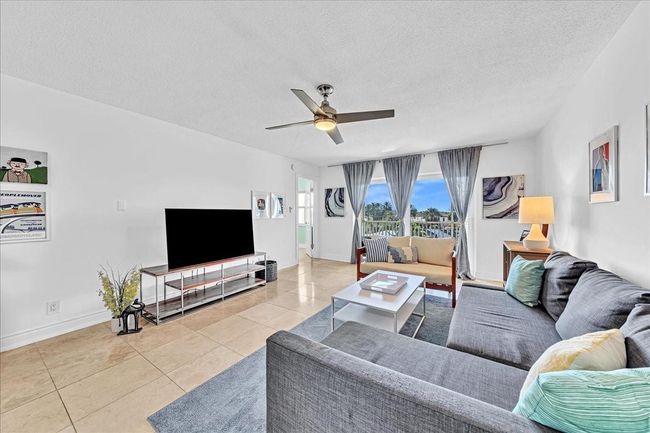 405 - 1332 Bayview Dr, Condo with 2 bedrooms, 2 bathrooms and null parking in Fort Lauderdale FL | Image 18