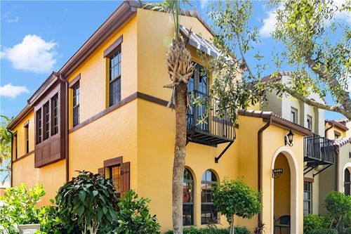 6401-9092 Capistrano St, NAPLES, FL, 34113-3235 | Card Image