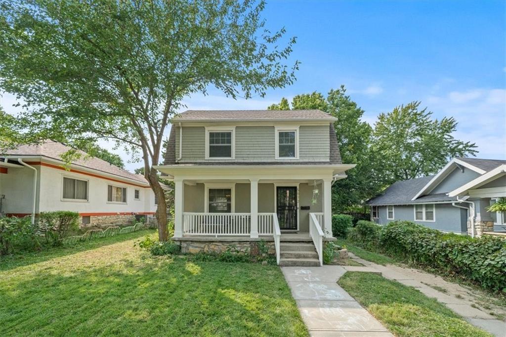 Harrison St, Kansas City, MO 64110