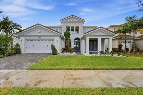 15239-15239 Goldfinch Cir, Westlake, FL, 33470-7011 | Card Image