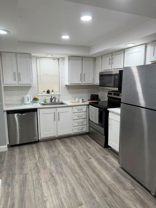 113-2541 Aragon Blvd, Sunrise, FL, 33322-3102 | Card Image