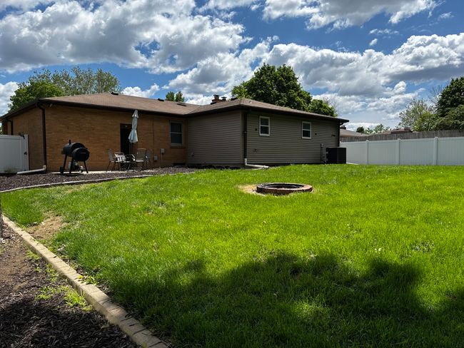 219 Twin Oaks Ct, House other with 3 bedrooms, 2 bathrooms and 1 parking in East Peoria IL | Image 27