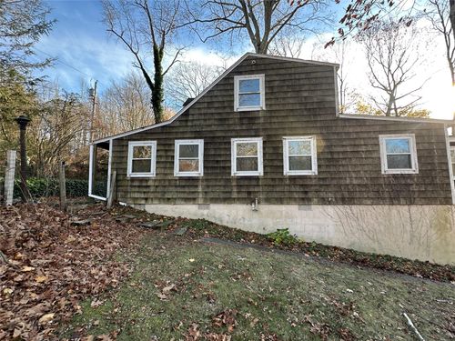 6 Hemlock Rd, South Salem, NY, 10590-2700 | Card Image