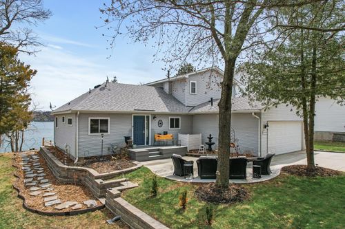 14320 284th Ave Nw, Zimmerman, MN, 55398-9492 | Card Image