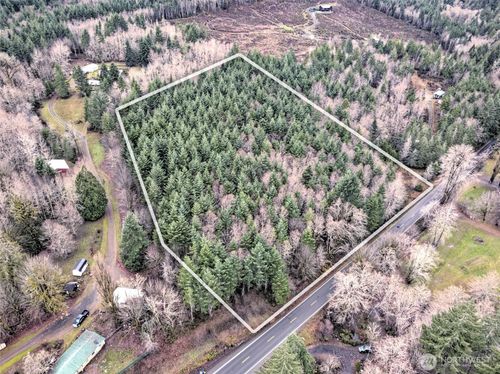 8 W Cloquallum Rd, Shelton, WA, 98584 | Card Image