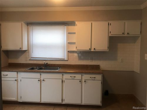 15755 Woodbine, Redford, MI, 48239-3537 | Card Image