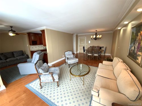 27a-27010 Grand Central Pkwy, Floral Park, NY, 11005 | Card Image