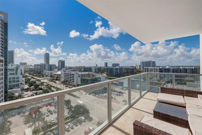 APT-1202 - 3101 S Ocean Dr, Condo with 3 bedrooms, 3 bathrooms and null parking in Hollywood FL | Image 34