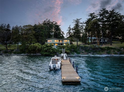 1794 Bayshore Rd, Lopez Island, WA, 98261-8326 | Card Image