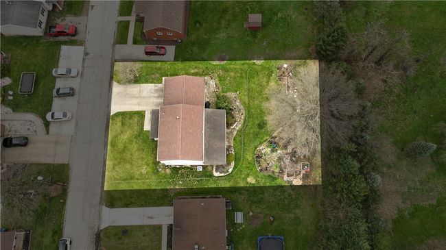 Property line is estimated | Image 34