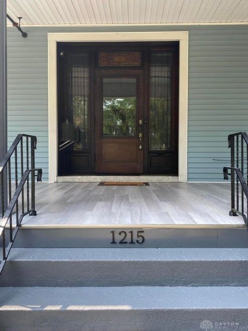 1215 E High St, Springfield, OH, 45505-1123 | Card Image