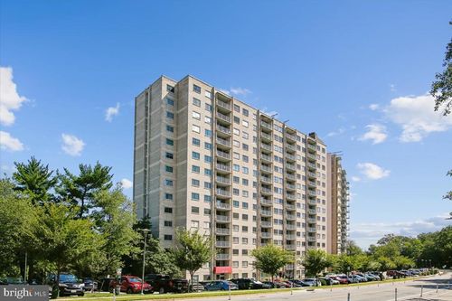 810-2500 N Van Dorn St, ALEXANDRIA, VA, 22302-1605 | Card Image