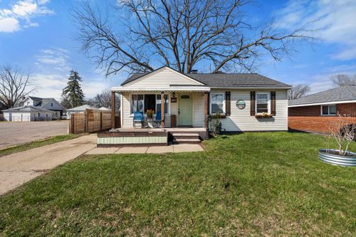 691 E Bennett Ave, Ferndale, MI, 48220-3523 | Card Image