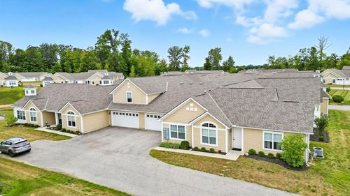 610 Newport Ln, Buckeye Lake, OH, 43008-7897 | Card Image