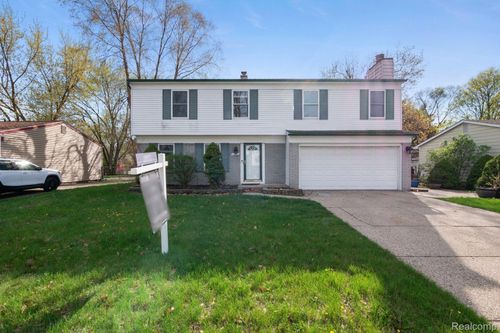 12800 Daily Dr, Sterling Heights, MI, 48313-3316 | Card Image