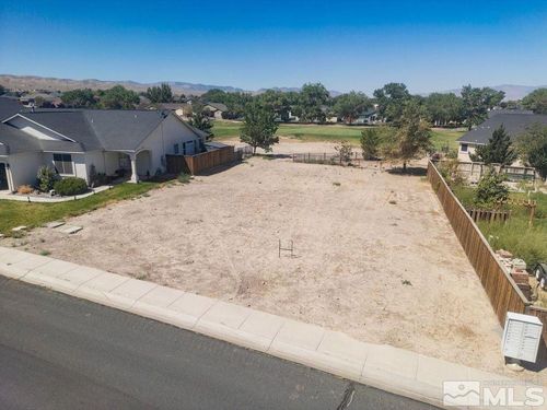 594 Wedge Ln, Fernley, NV, 89408-5660 | Card Image