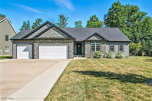 106 Flora Ct Se, Warren, OH, 44484-5601 | Card Image